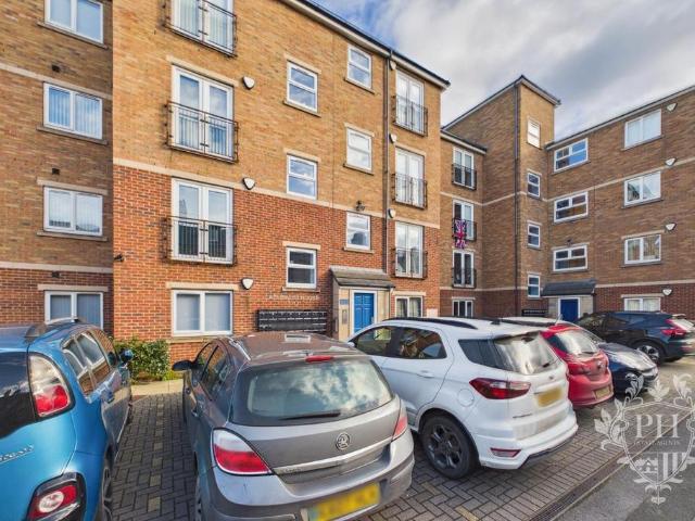 Flat for sale in Redcar, Tees Valley