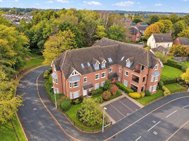 Flat for sale in Whitehouse Common, Birmingham