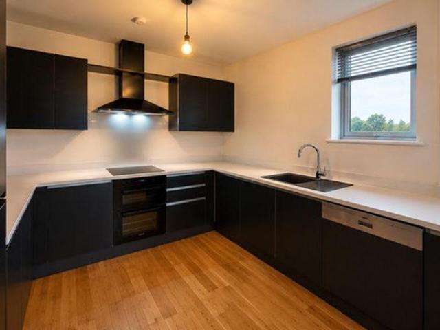 Flat for sale in Old Ford, Bow