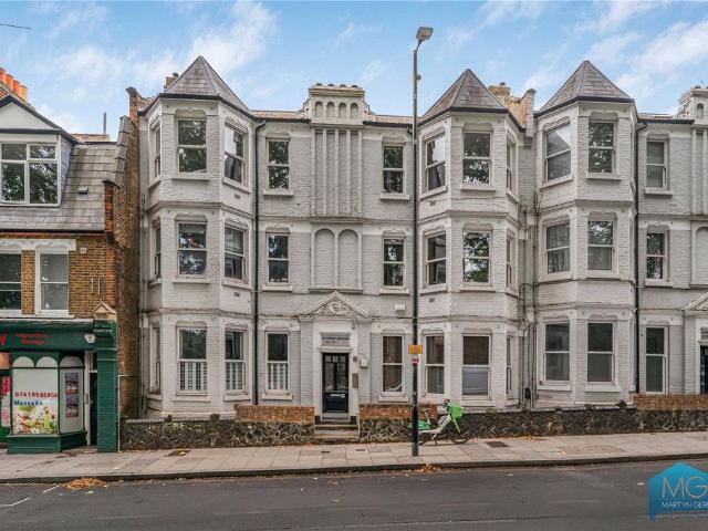 Flat for sale in London Borough of Haringey, Greater London