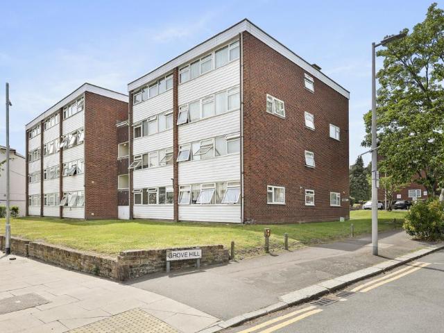 Flat for sale in South Woodford, Isle Of Man