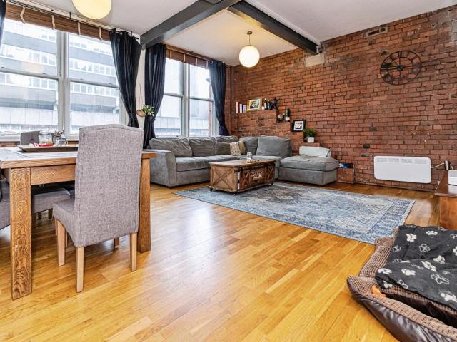 Flat for sale in City Centre, Georgia