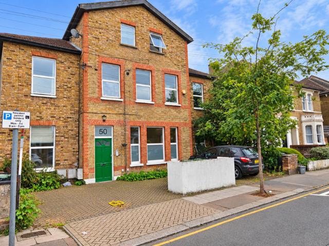 Flat for sale in London Borough of Lewisham, Greater London