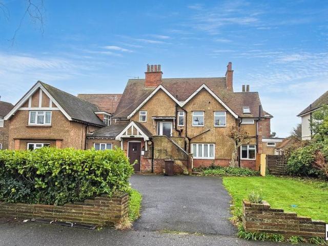 Flat for sale in Collington, Heathlands