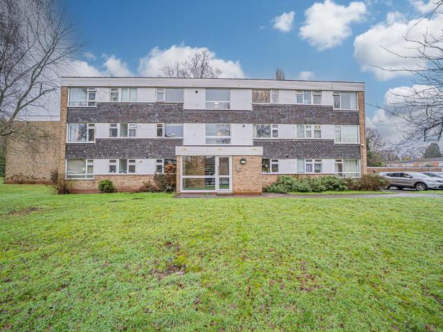 Flat for sale in Elmdon, West Midlands