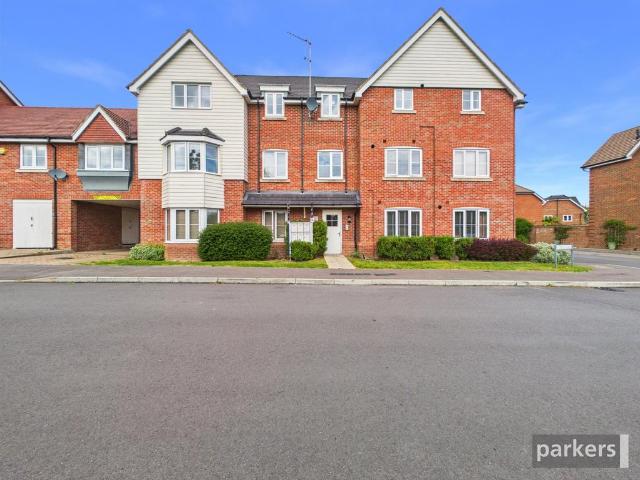 Flat for sale in Woodley