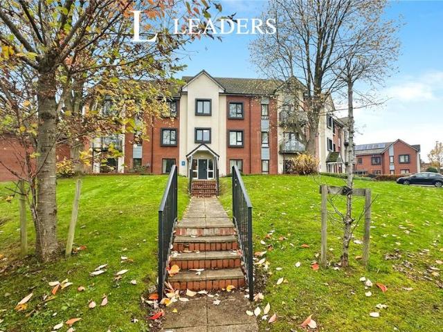 Flat for sale in Kings Norton, West Midlands