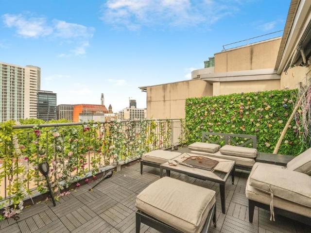 Flat for sale in Edgbaston, West Midlands