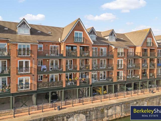 Flat for sale in Baltic Triangle, Liverpool