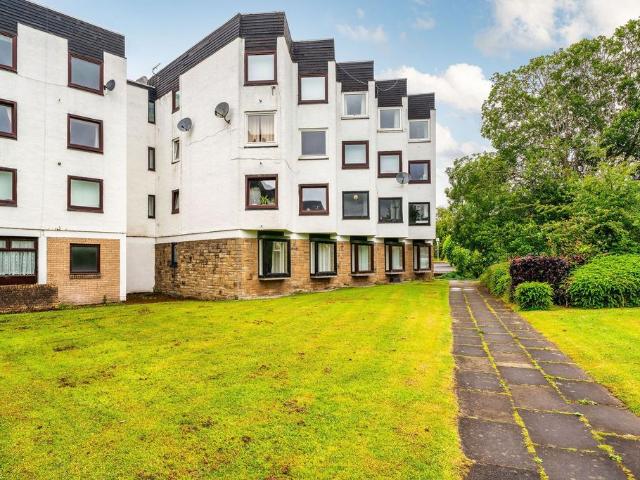 Flat for sale in Hamilton, Scotland