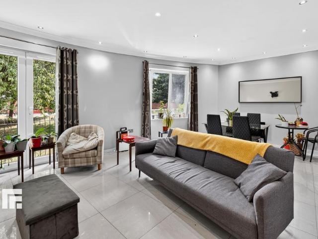 Flat for sale in Tiger Bay, Falcon Lodge