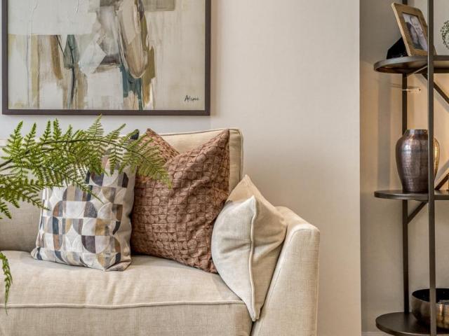 Flat for sale in London Borough of Hounslow, Strand