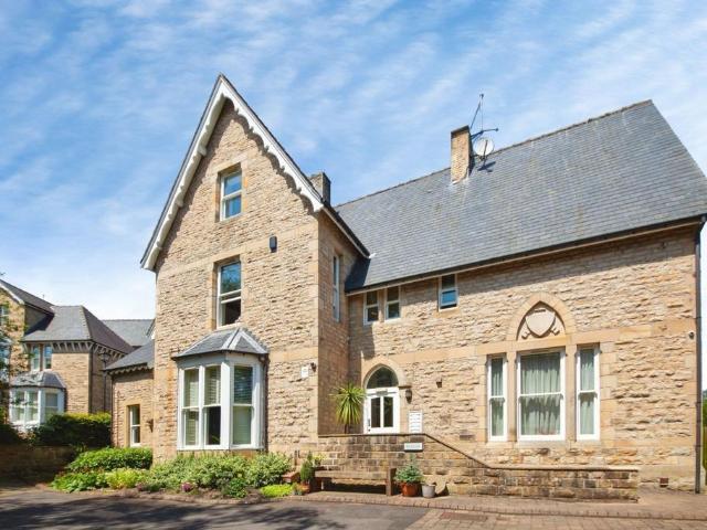 Flat for sale in Kenwood, South Yorkshire