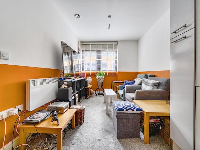 Flat for sale in Hartcliffe, Bristol