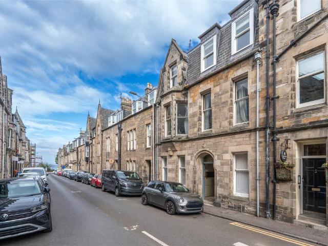 Flat for sale in St Andrews, Scotland