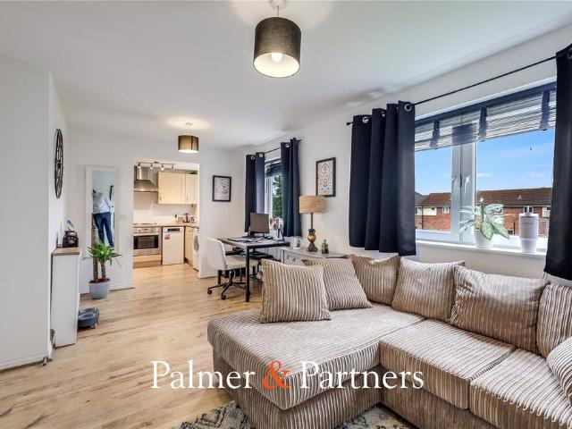 Flat for sale in Melbourne, Chelmsford