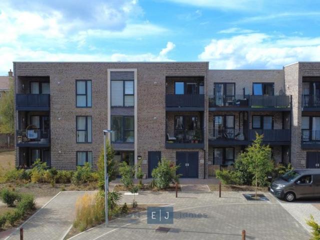 Flat for sale in Epping, Essex