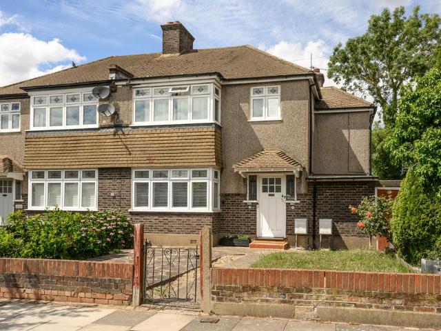 Flat for sale in London Borough of Merton, Greater London