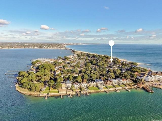 Flat for sale in Sandbanks, Poole