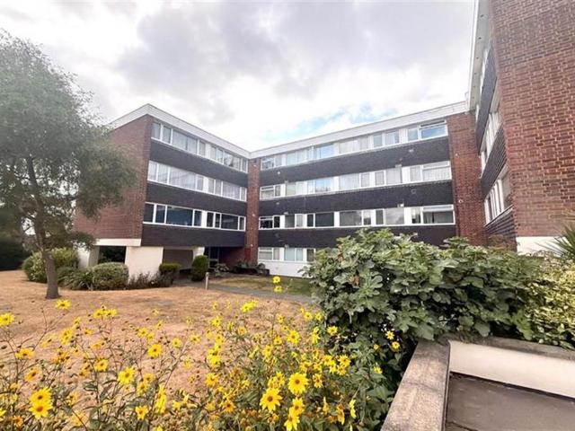 Flat for sale in Greater London