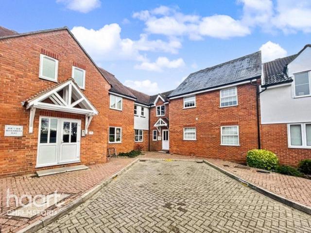 Flat for sale in Chelmsford, Essex