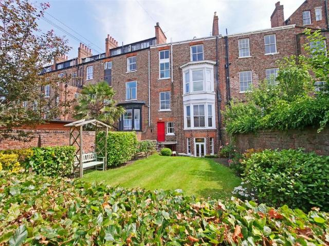 Flat for sale in High Field, York