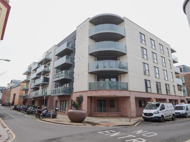 Flat for sale in St Helier, Isle Of Man