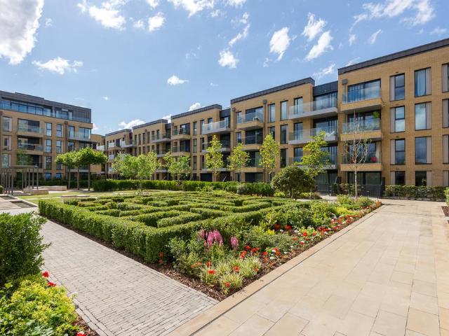 Flat for sale in Fulham Riverside, Isle Of Man