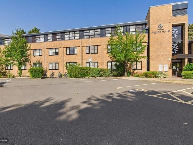 Flat for sale in Huntingdon