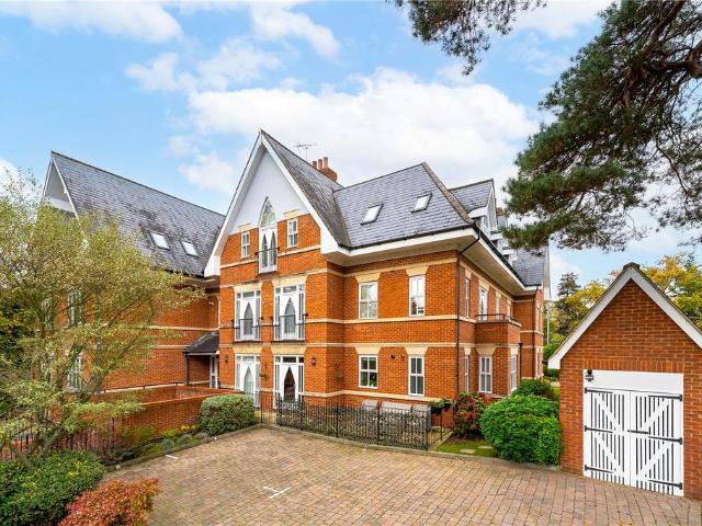 Flat for sale in Whiteley Village, Blackhills