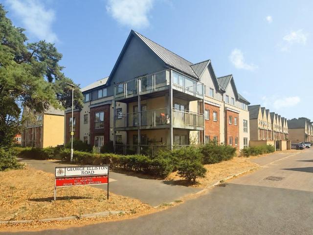 Flat for sale in California, Key Street