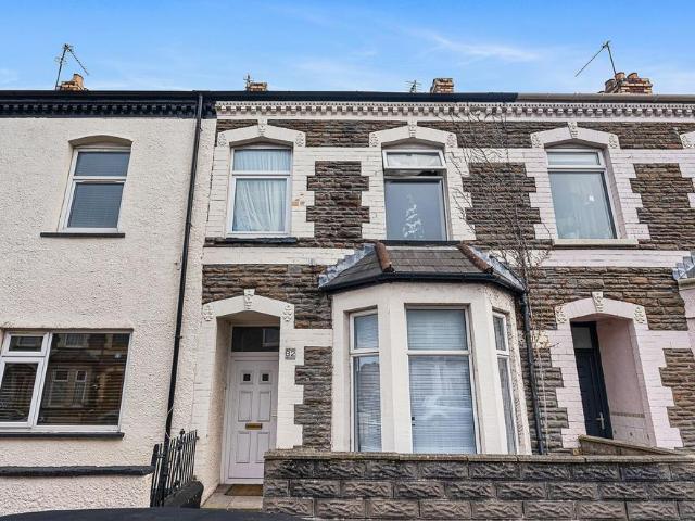 Flat for sale in Pengam Green, Falcon Lodge
