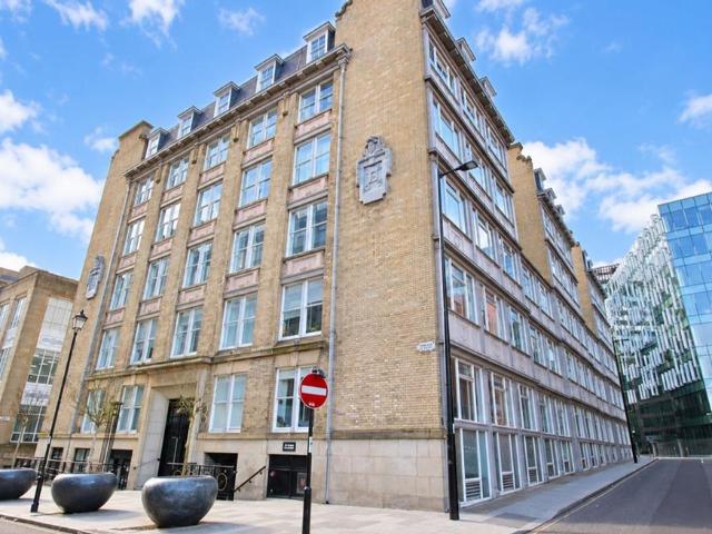 Flat for sale in Pride Quarter, Liverpool