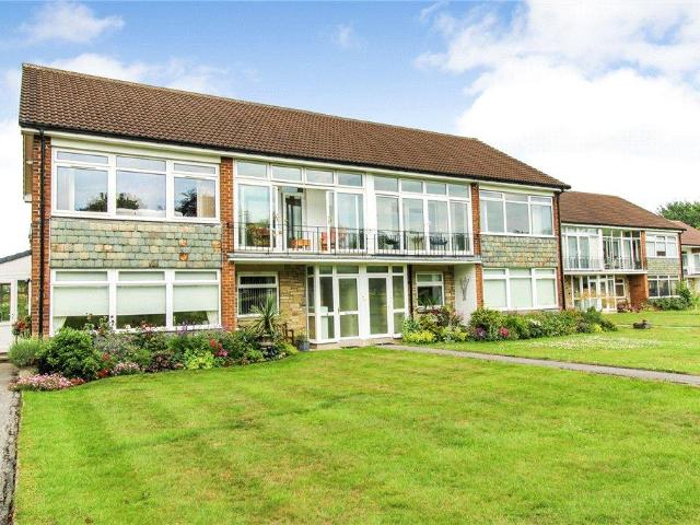 Flat for sale in High Harrogate, Harrogate