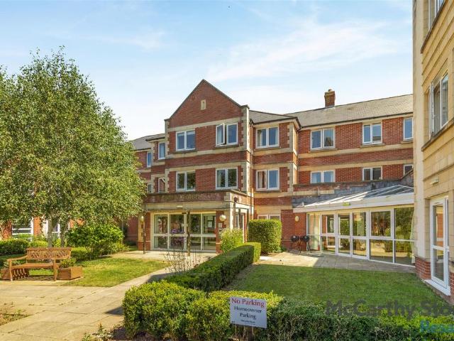Flat for sale in Penylan, Falcon Lodge