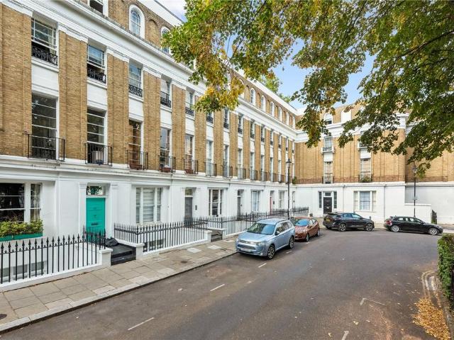 Flat for sale in Islington, Greater London
