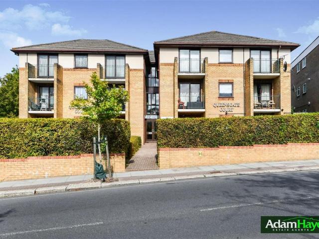 Flat for sale in London Borough of Barnet, Greater London