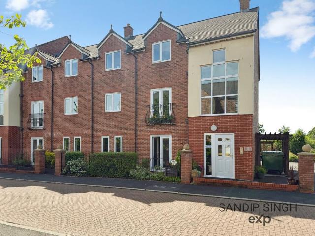 Flat for sale in Lea, Higher Bartle