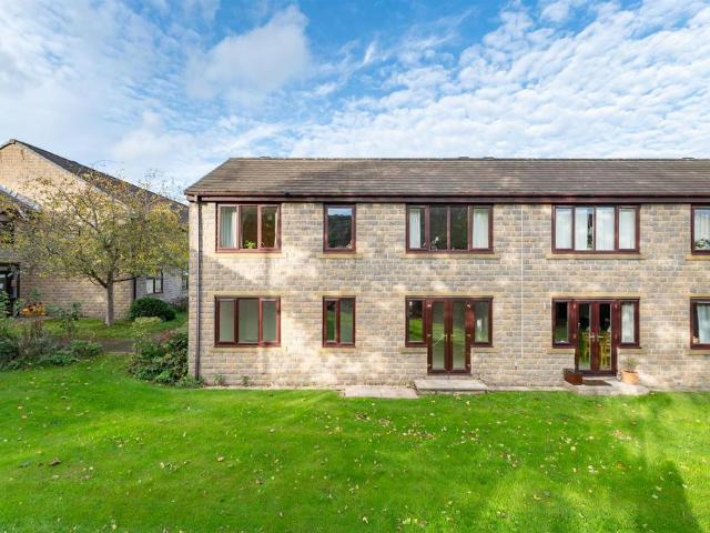Flat for sale in Otley, West Yorkshire