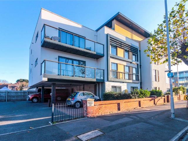 Flat for sale in Jumpers Corner, Christchurch