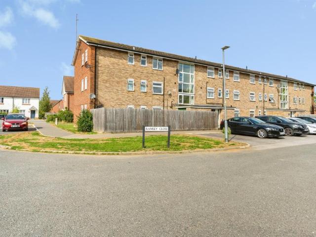 Flat for sale in Bedford