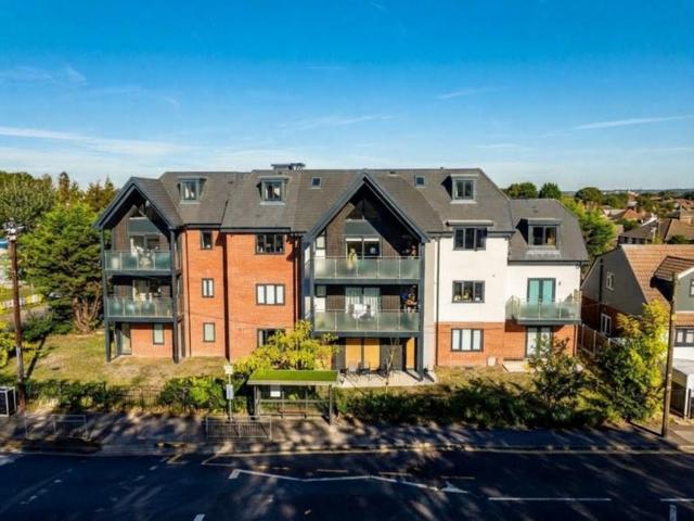 Flat for sale in Bread and Cheese Hill, Castle Point