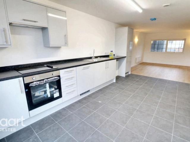 Flat for sale in St Matthew's, Old Wharf