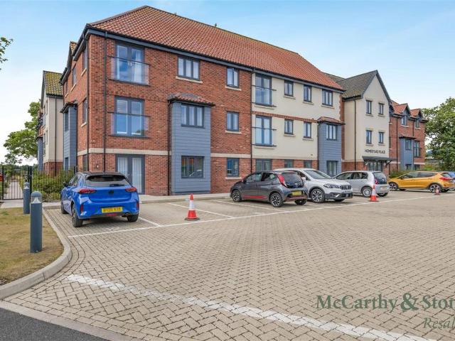 Flat for sale in Comers, Norfolk