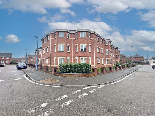 Flat for sale in Horseley Heath, Tipton