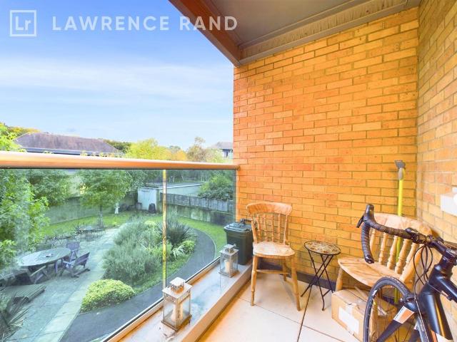 Flat for sale in Greater London