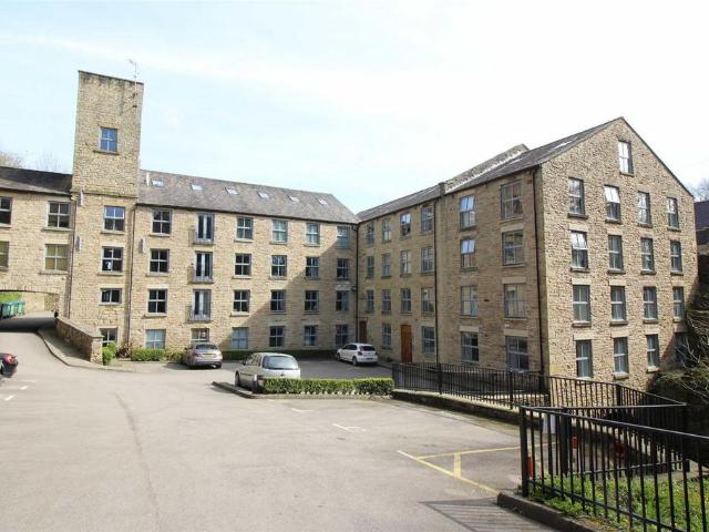 Flat for sale in Charlesworth, East Midlands
