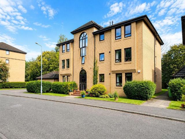 Flat for sale in Kelvinside, Scotland
