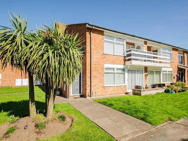 Flat for sale in Lichfield, Boley Park