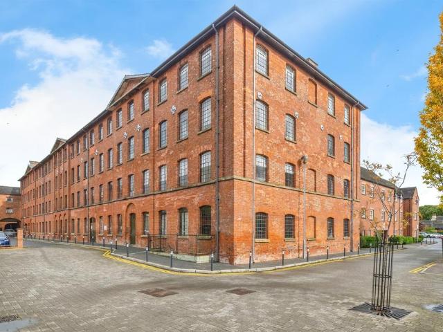 Flat for sale in Kingsley Moor, Staffordshire